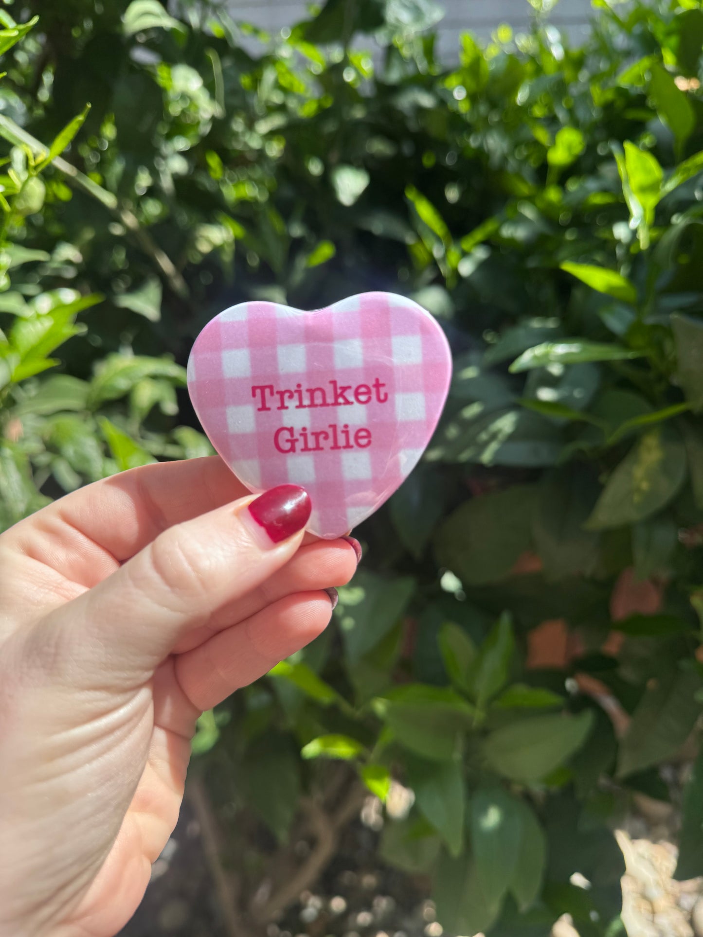 Trinket Girlie Button